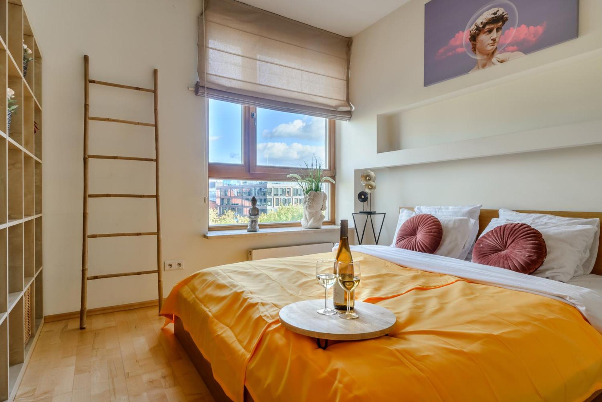 Lumina Luxury 3-rooms In Apartament